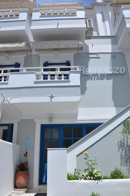 Remezzo Hotel & Studios Питагорион Экстерьер фото